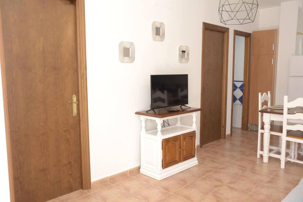 Apartamento Elena - Solo Familias Y Parejas Conil De La Frontera Exterior foto